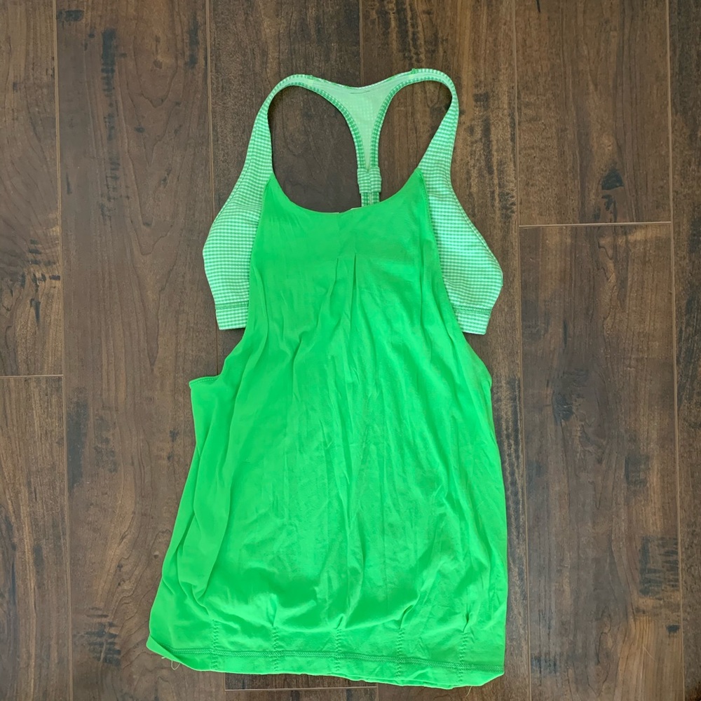 Lululemon PRACTICE FREELY tank size 6